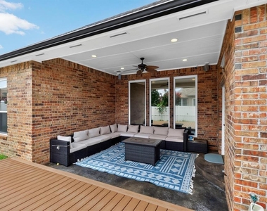 16616 Moorgate Lane - Photo Thumbnail 38