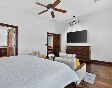 16616 Moorgate Lane - Photo Thumbnail 30
