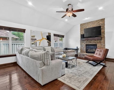 16616 Moorgate Lane - Photo Thumbnail 16