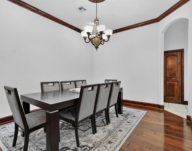 16616 Moorgate Lane - Photo Thumbnail 24