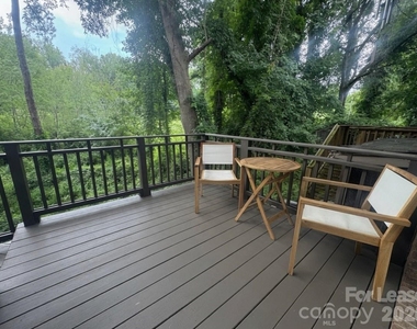 902 Creekside Drive - Photo Thumbnail 24