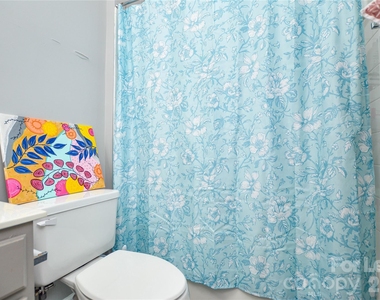 10663 Hill Point Court - Photo Thumbnail 24