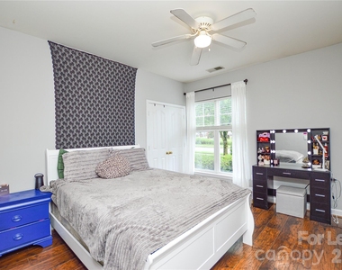 10663 Hill Point Court - Photo Thumbnail 19
