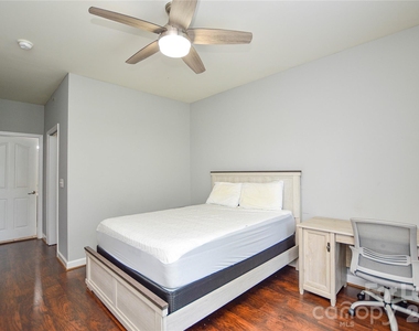 10663 Hill Point Court - Photo Thumbnail 14