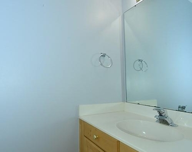 10402 Friarsgate Road - Photo Thumbnail 20