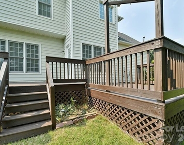 10402 Friarsgate Road - Photo Thumbnail 4