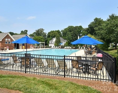 10402 Friarsgate Road - Photo Thumbnail 31
