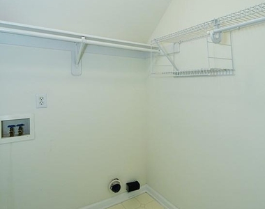10402 Friarsgate Road - Photo Thumbnail 22
