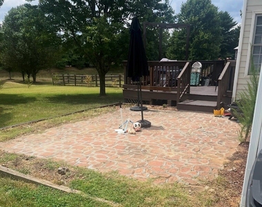 10402 Friarsgate Road - Photo Thumbnail 33