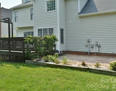 10402 Friarsgate Road - Photo Thumbnail 30