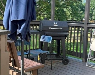 10402 Friarsgate Road - Photo Thumbnail 40