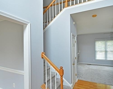10402 Friarsgate Road - Photo Thumbnail 9