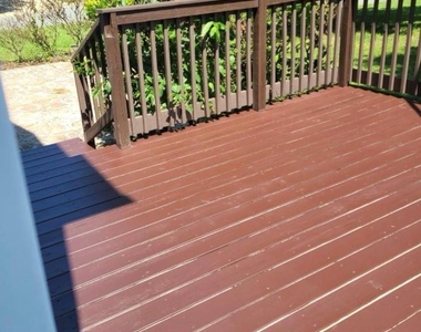 10402 Friarsgate Road - Photo Thumbnail 32
