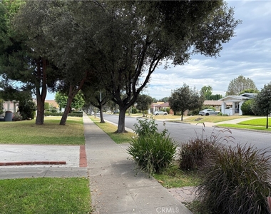 830 N Olive - Photo Thumbnail 1