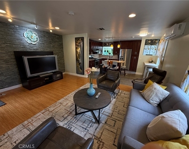 830 N Olive - Photo Thumbnail 6
