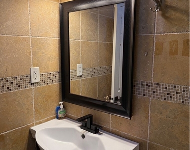 830 N Olive - Photo Thumbnail 25