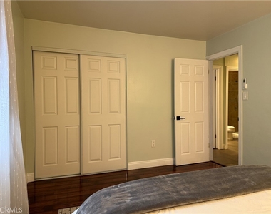 830 N Olive - Photo Thumbnail 21