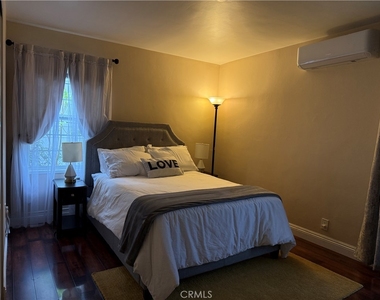 830 N Olive - Photo Thumbnail 14