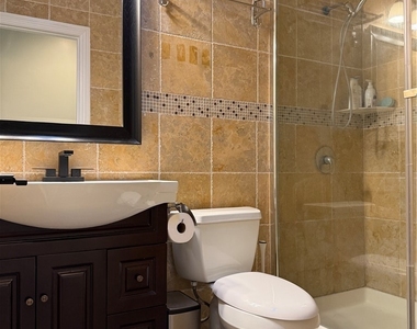 830 N Olive - Photo Thumbnail 24