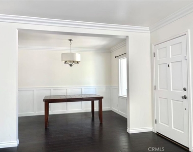 274 S Craig Avenue - Photo Thumbnail 6