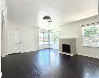 274 S Craig Avenue - Photo Thumbnail 5