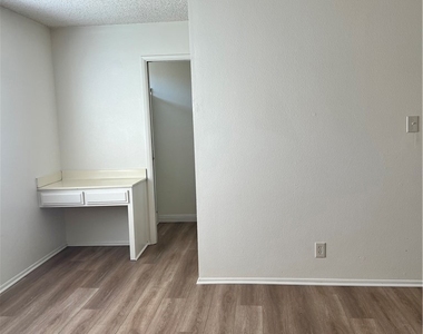 5195 Walnut - Photo Thumbnail 12