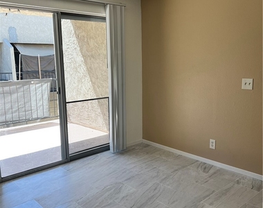 5195 Walnut - Photo Thumbnail 2