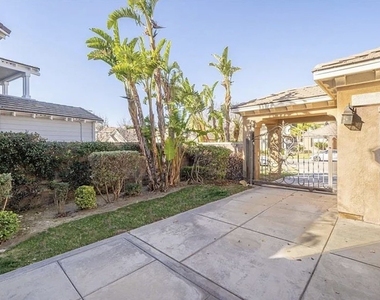 12583 Vintner Drive - Photo Thumbnail 25