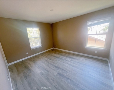 12583 Vintner Drive - Photo Thumbnail 18