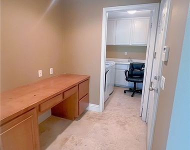 12583 Vintner Drive - Photo Thumbnail 10