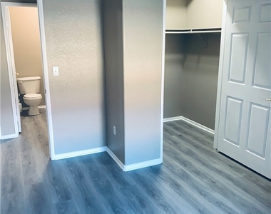 24909 Madison - Photo Thumbnail 6
