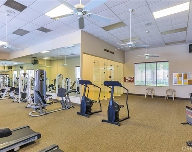 24909 Madison - Photo Thumbnail 16