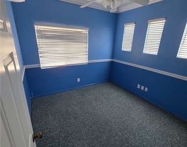 867 Billows Court - Photo Thumbnail 9