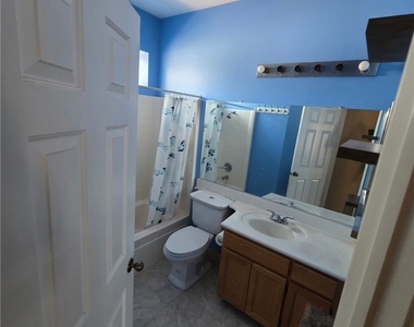 867 Billows Court - Photo Thumbnail 10