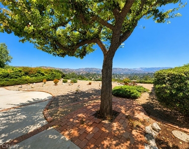 23707 Sandalwood - Photo Thumbnail 17