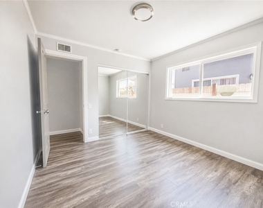 6624 Gross Avenue - Photo Thumbnail 8