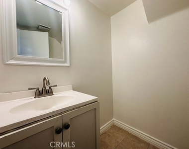 2510 Coventry - Photo Thumbnail 11