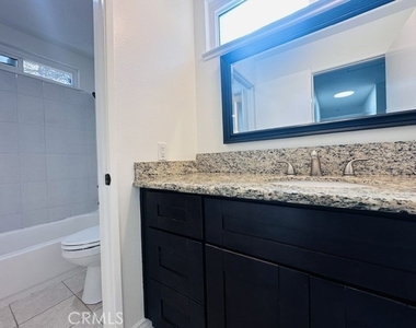 2510 Coventry - Photo Thumbnail 19