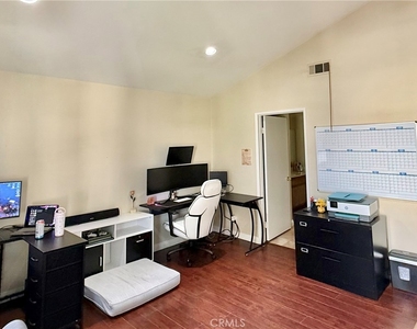 10651 Bell Street - Photo Thumbnail 13