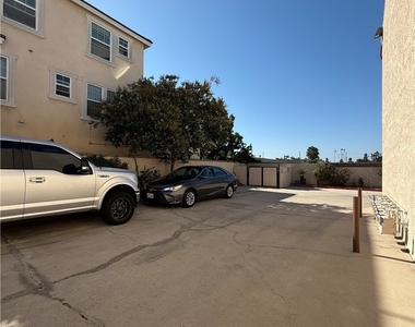 10651 Bell Street - Photo Thumbnail 22