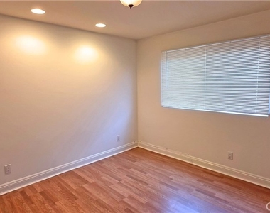417 Beryl Cove Way - Photo Thumbnail 29