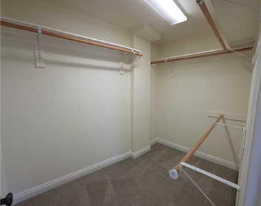 417 Beryl Cove Way - Photo Thumbnail 46