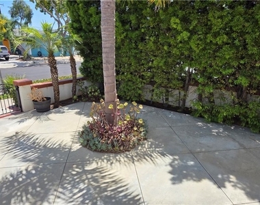 417 Beryl Cove Way - Photo Thumbnail 5