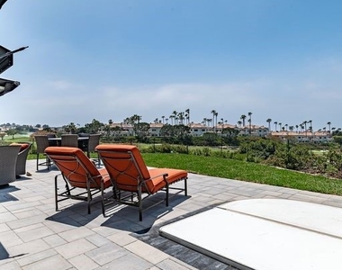 32 Dauphin - Photo Thumbnail 20