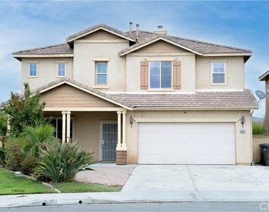 22272 Summer Holly Avenue - Photo Thumbnail 3
