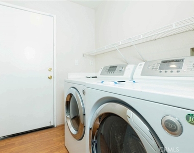 22272 Summer Holly Avenue - Photo Thumbnail 11