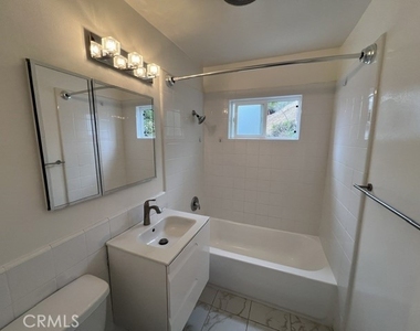 603 Griffith - Photo Thumbnail 9
