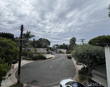 603 Griffith - Photo Thumbnail 11