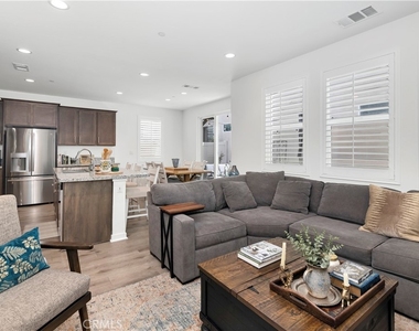 32613 Brunello Way - Photo Thumbnail 6