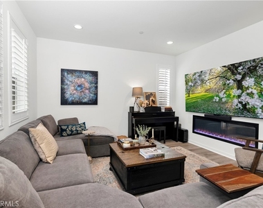 32613 Brunello Way - Photo Thumbnail 5